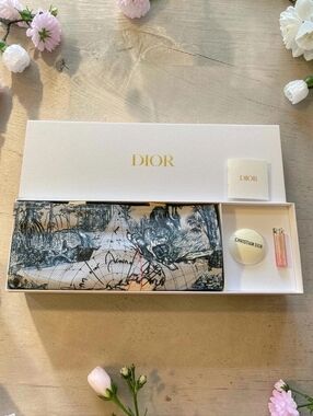 Dior Around The World Gift Set, Limited Edition - Tote, Le Baume, and Lip Glow